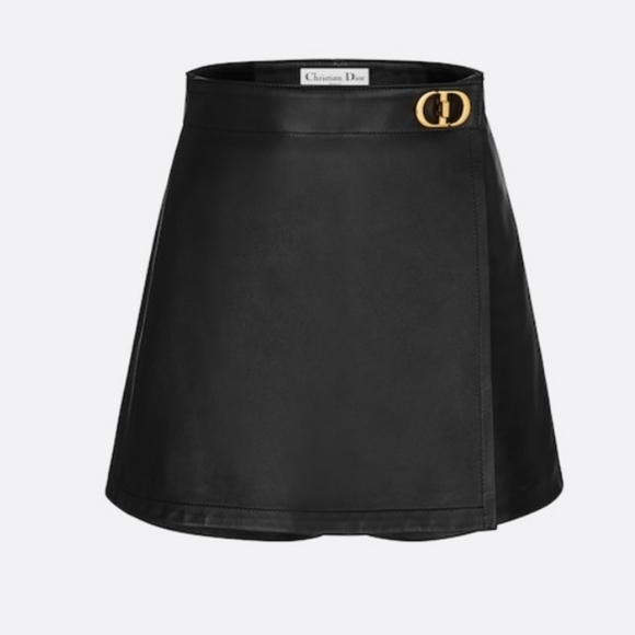 Christian Dior Lambs Leather Skort with CD Buckle - Picture 2 of 12